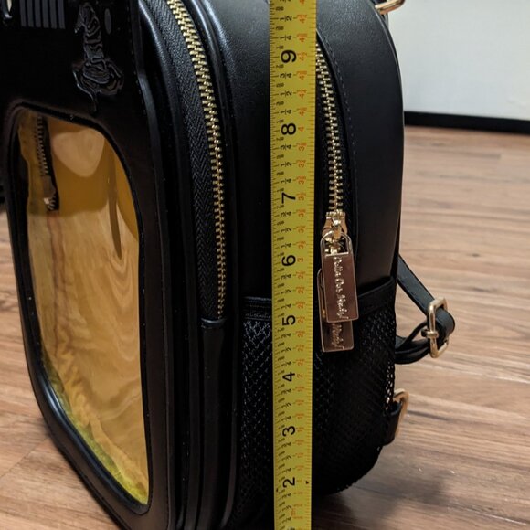 Hogwarts Hufflepuff Ita Pin Bag Backpack main image 4